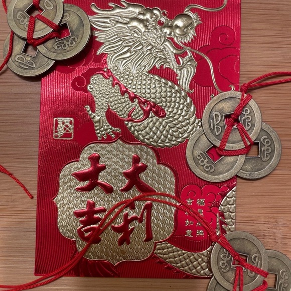 Chinese New Year Red Lucky Money Envelope 3 Feng Shui Coin Set - Picture 8 of 9